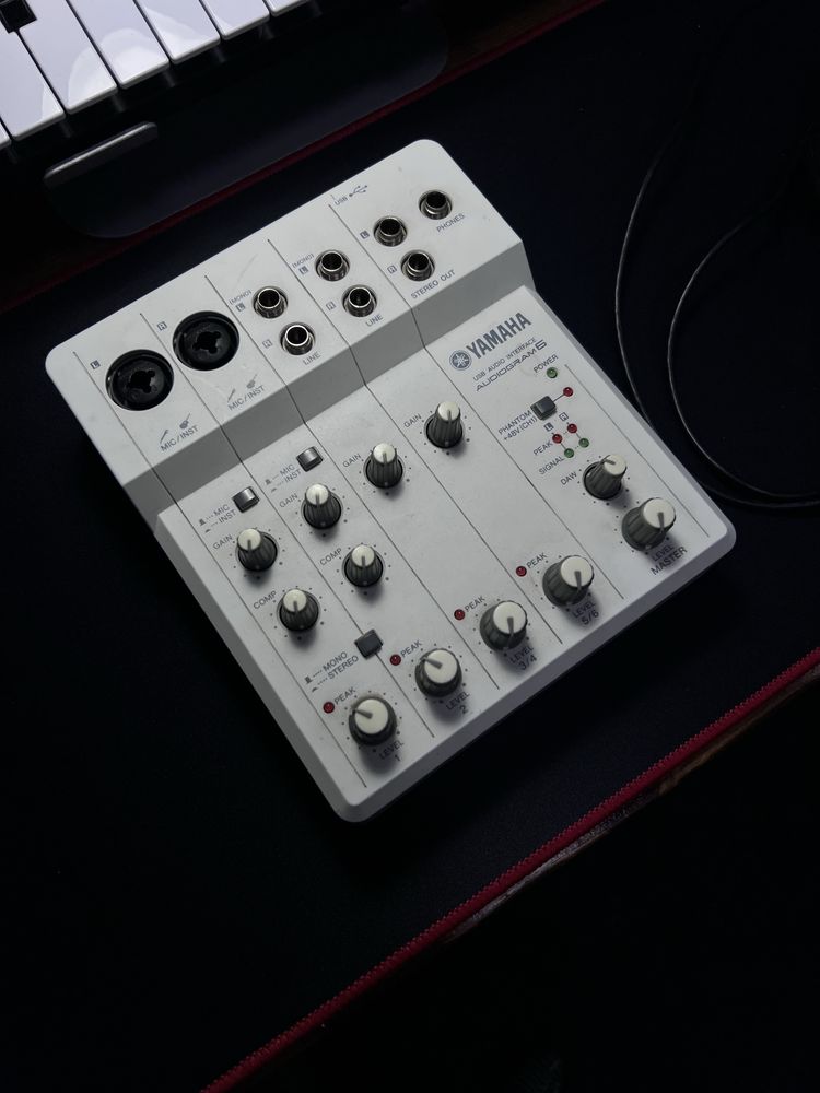 Звуковая карта Yamaha