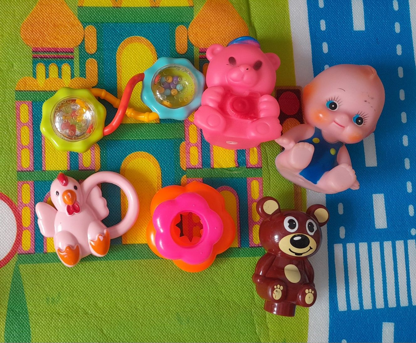 Игрушки все за 2000 тг