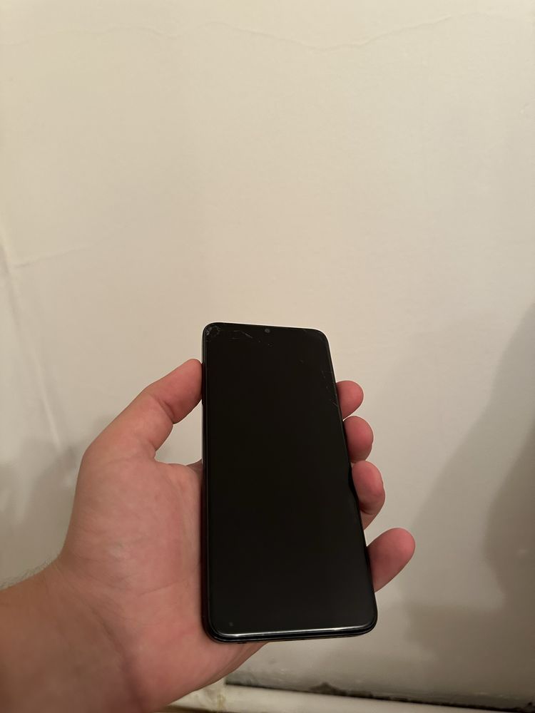 Продам телефон infinix
