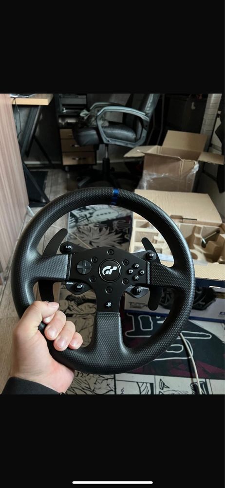 Продам игровой руль Thrustmaster T300