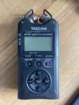 Tascam DR-40 рекордер