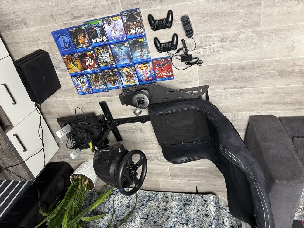 Sony PS 4 Pro 1TB  руль с сиденьем игровой THRUSTMASTER GT 300