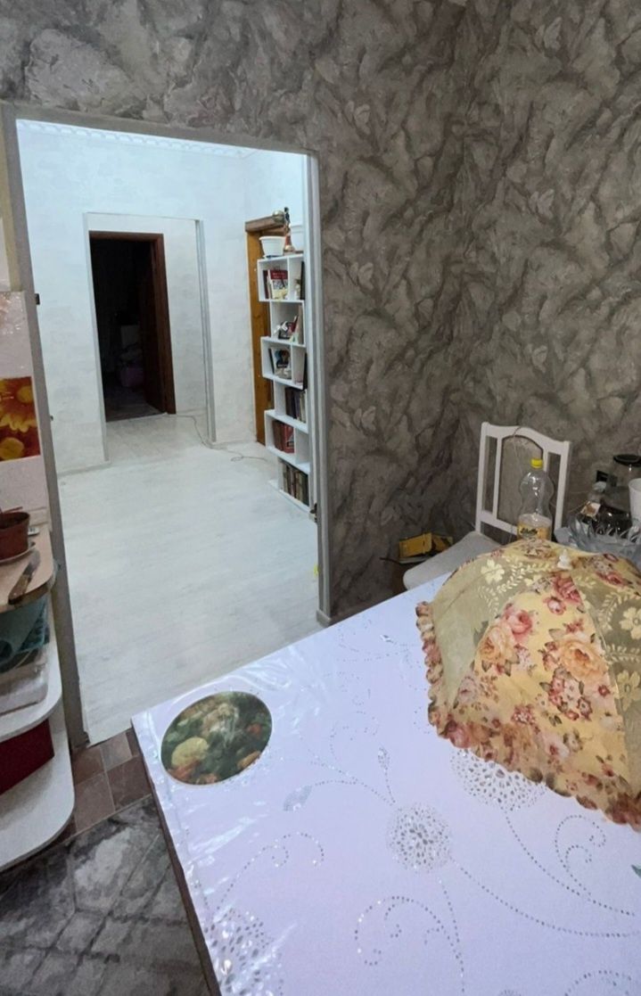 Продаётся 2-х комнатная квартира в Мобиле,  3 этаж, частично с ремонто