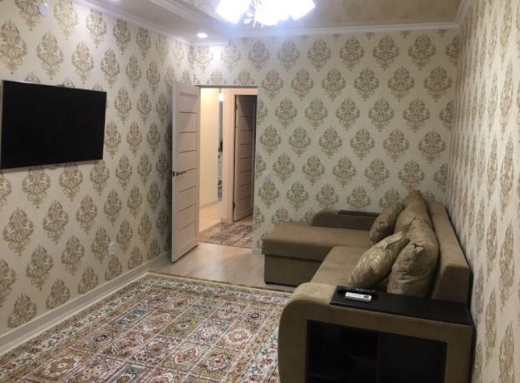 По часам квартира в центре. Актобе  8 мкр,Космос,11 мкр, 12 мкр, Батыс