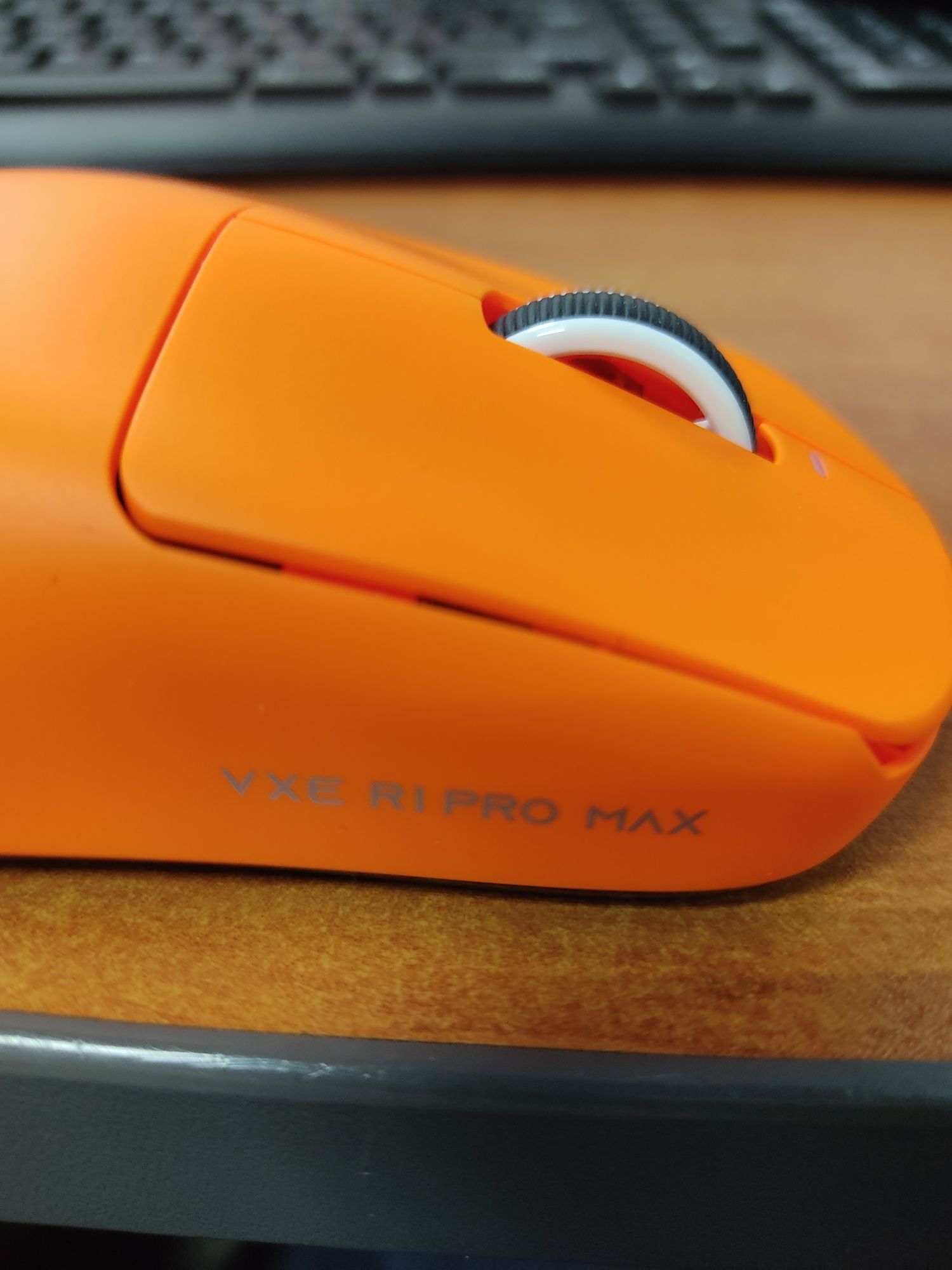 Мышка VGN R1 PRO MAX оранжевый