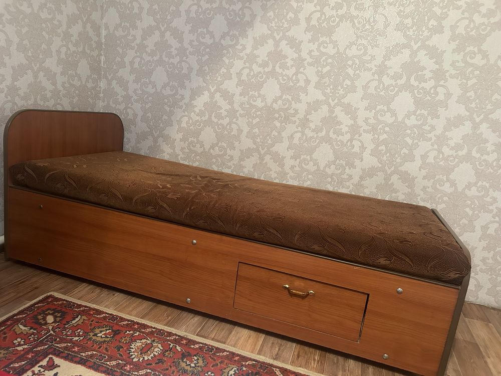 Продаю мебель в спальню ребенку!!!