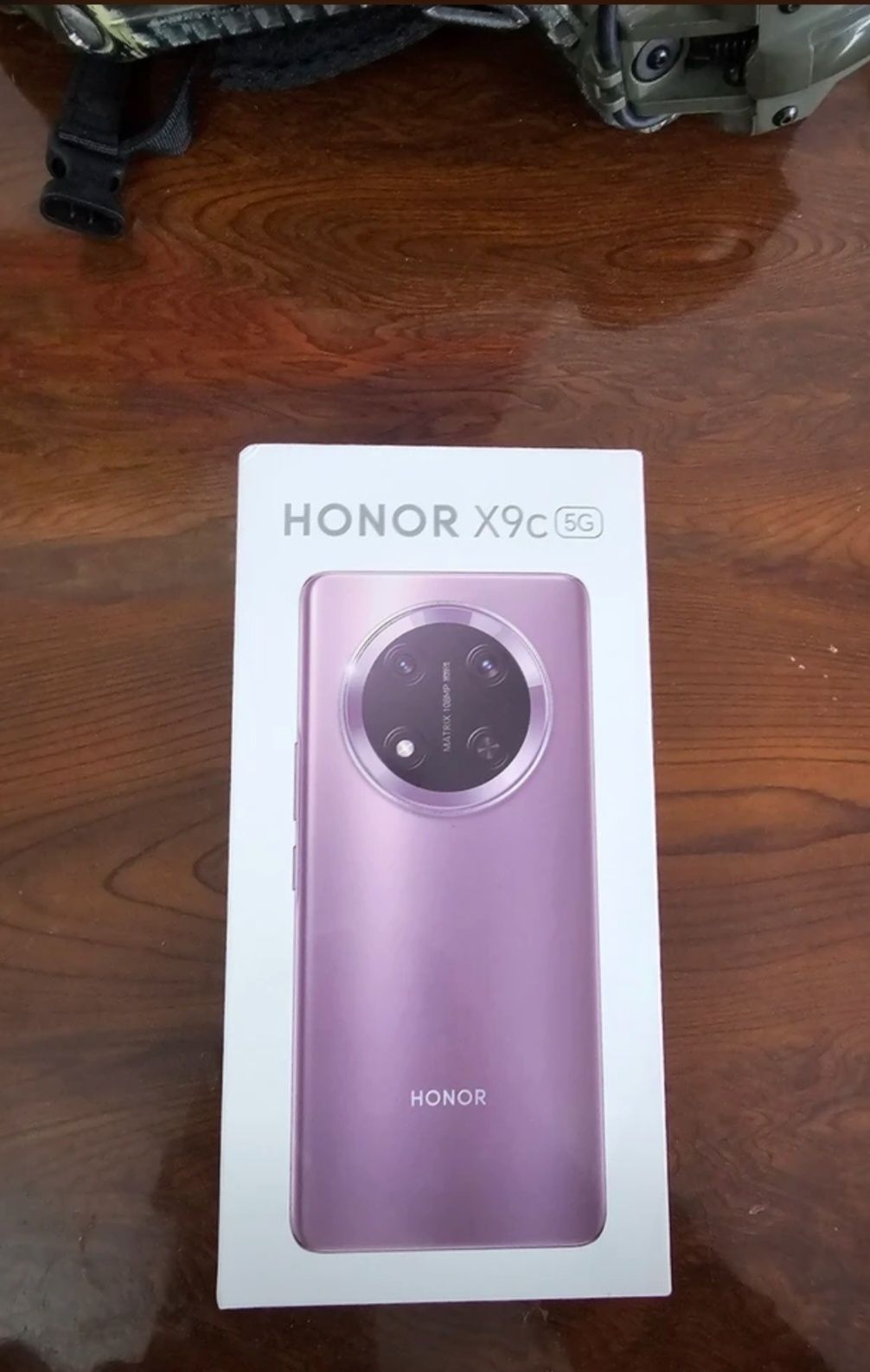 Honor x9c 256 оперативной памети озу 8 гб телефону пол года не биты