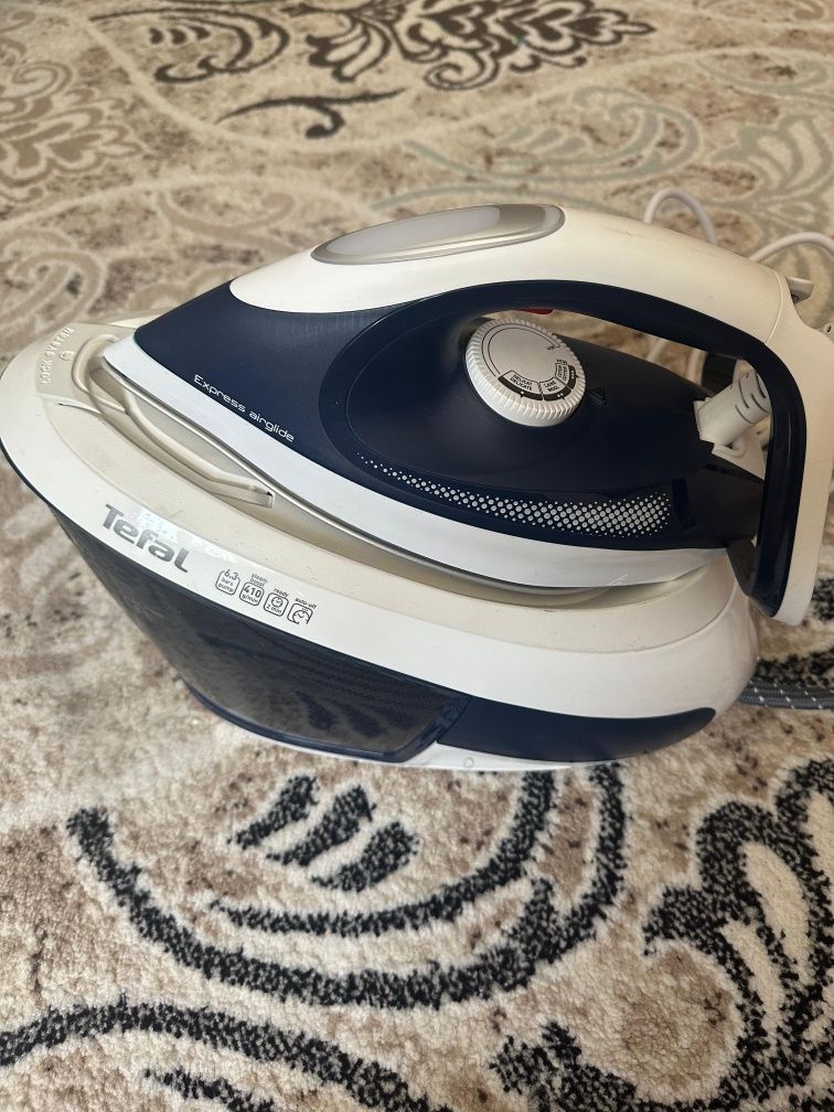 Утюг +парогенератор Tefal