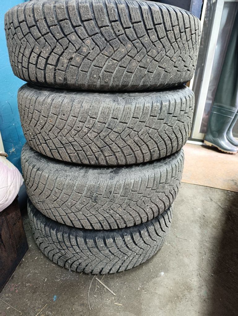 Продам зимние шины
