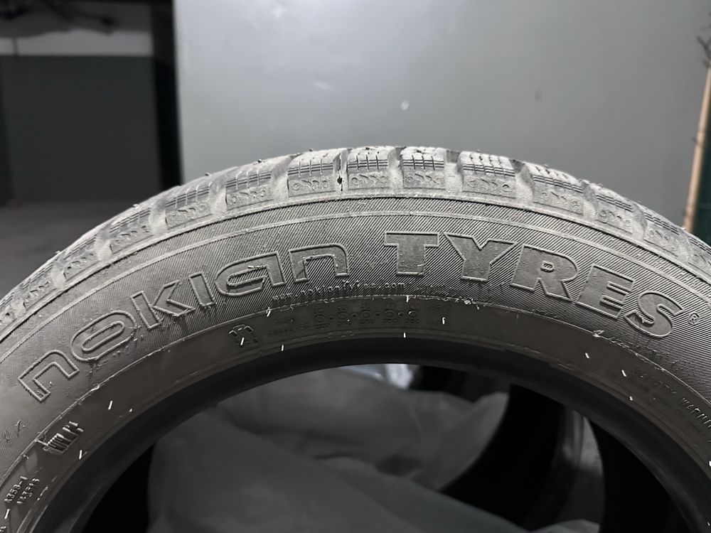 215/55/R16 Nokian