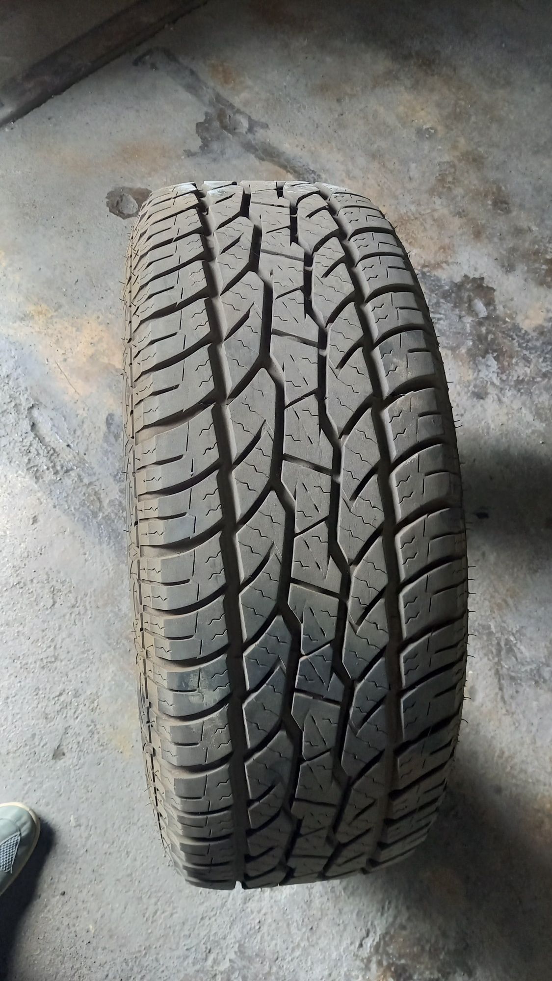 Продам автошины 275/65R17,265/65R17 б/у.
