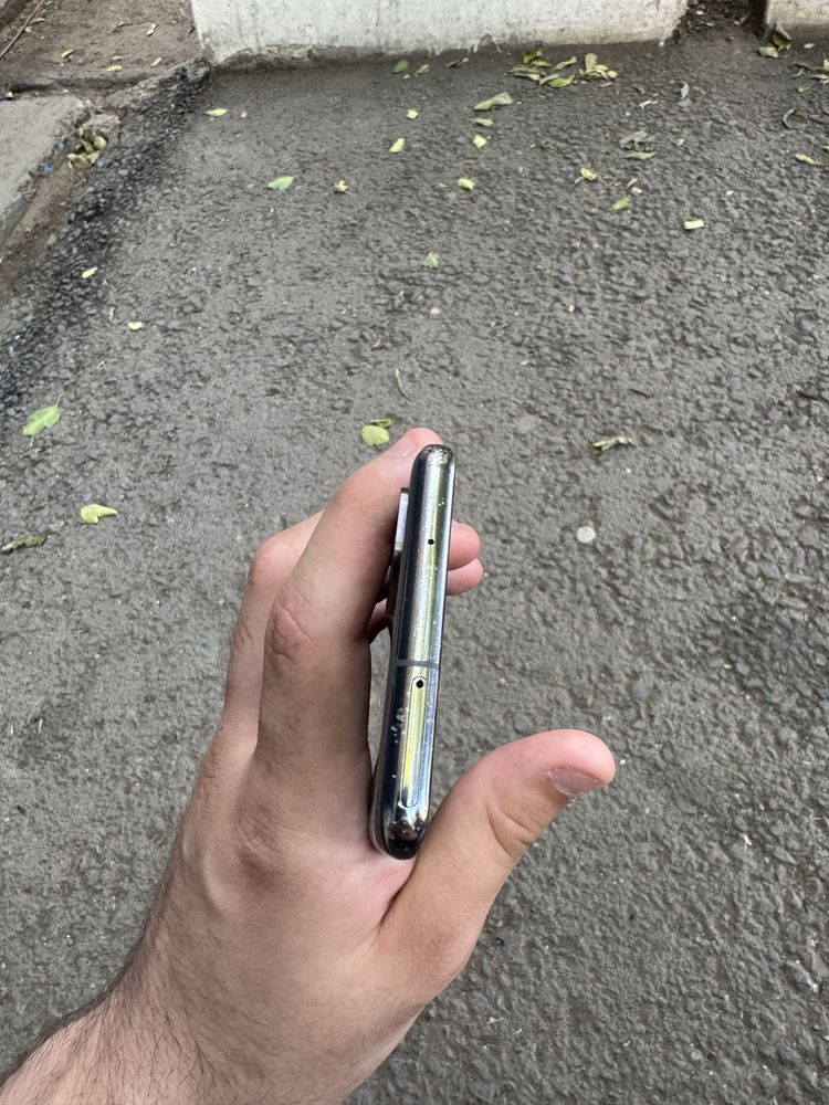 Продам Samsung s20