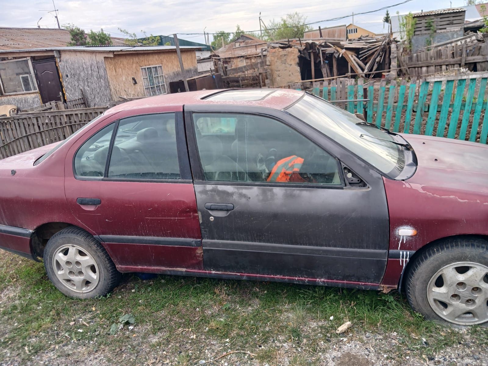 Продам нисан р10