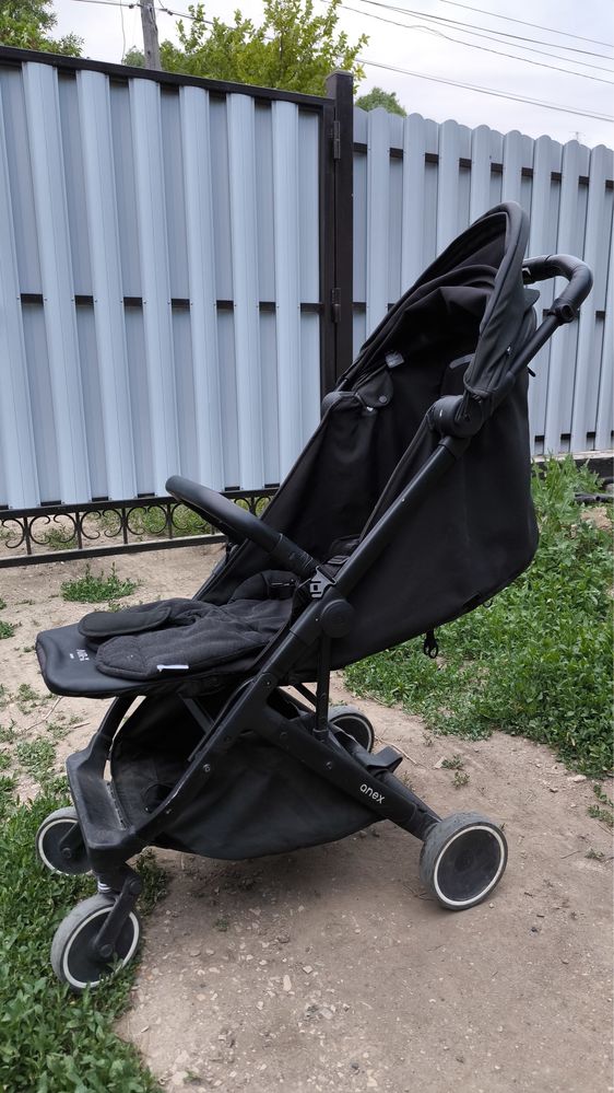 продам коляску anex air x
