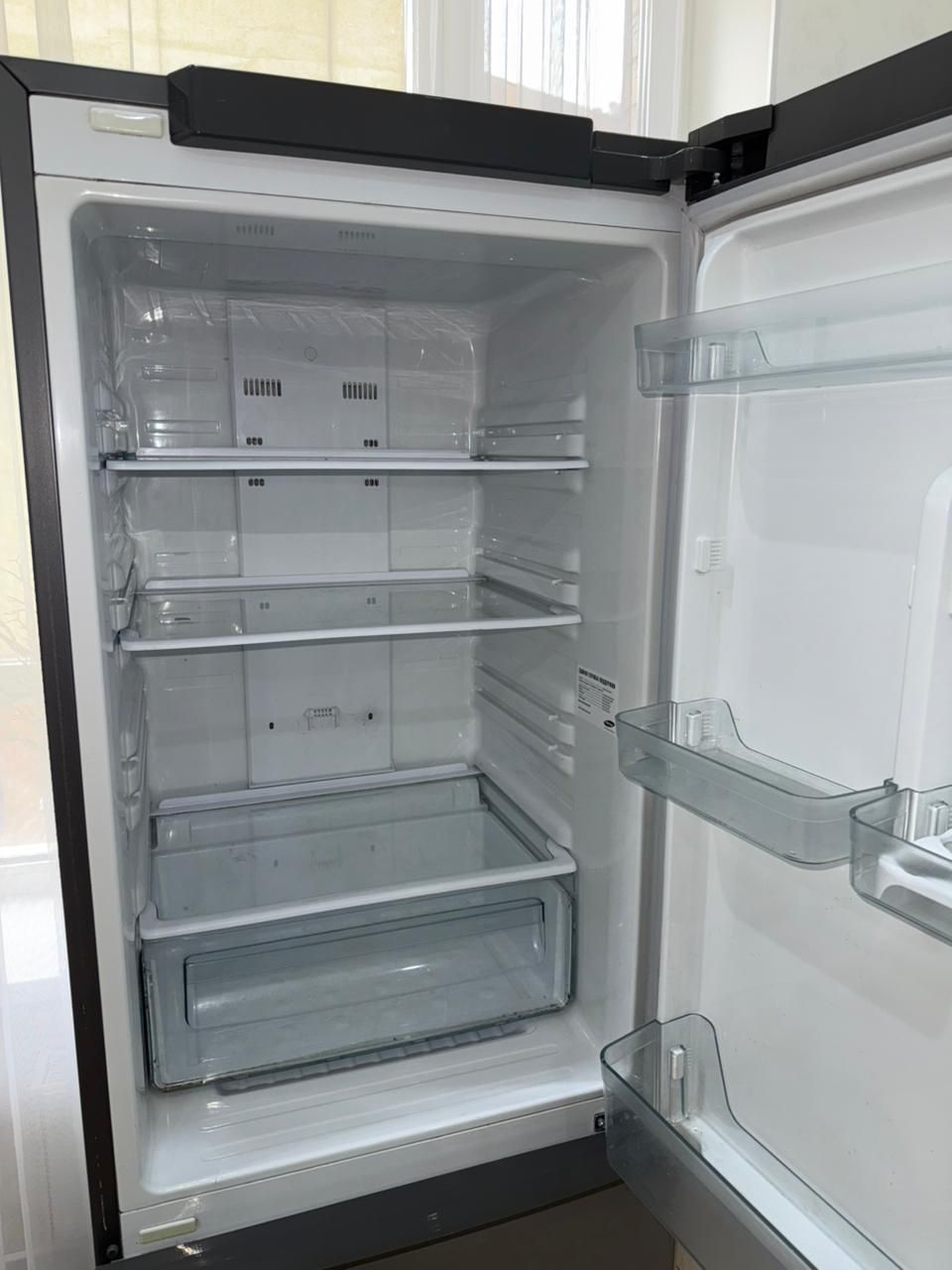Продаю холодильник Samsung RL34CMG, No Frost