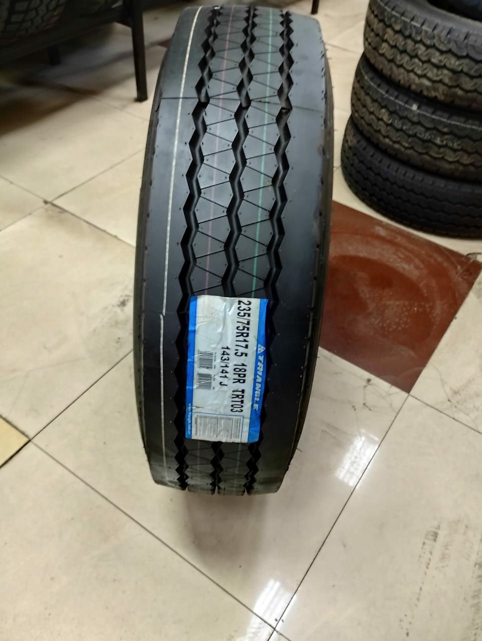 235/75R17.5-18PR Рул. Вед. Унив и.т