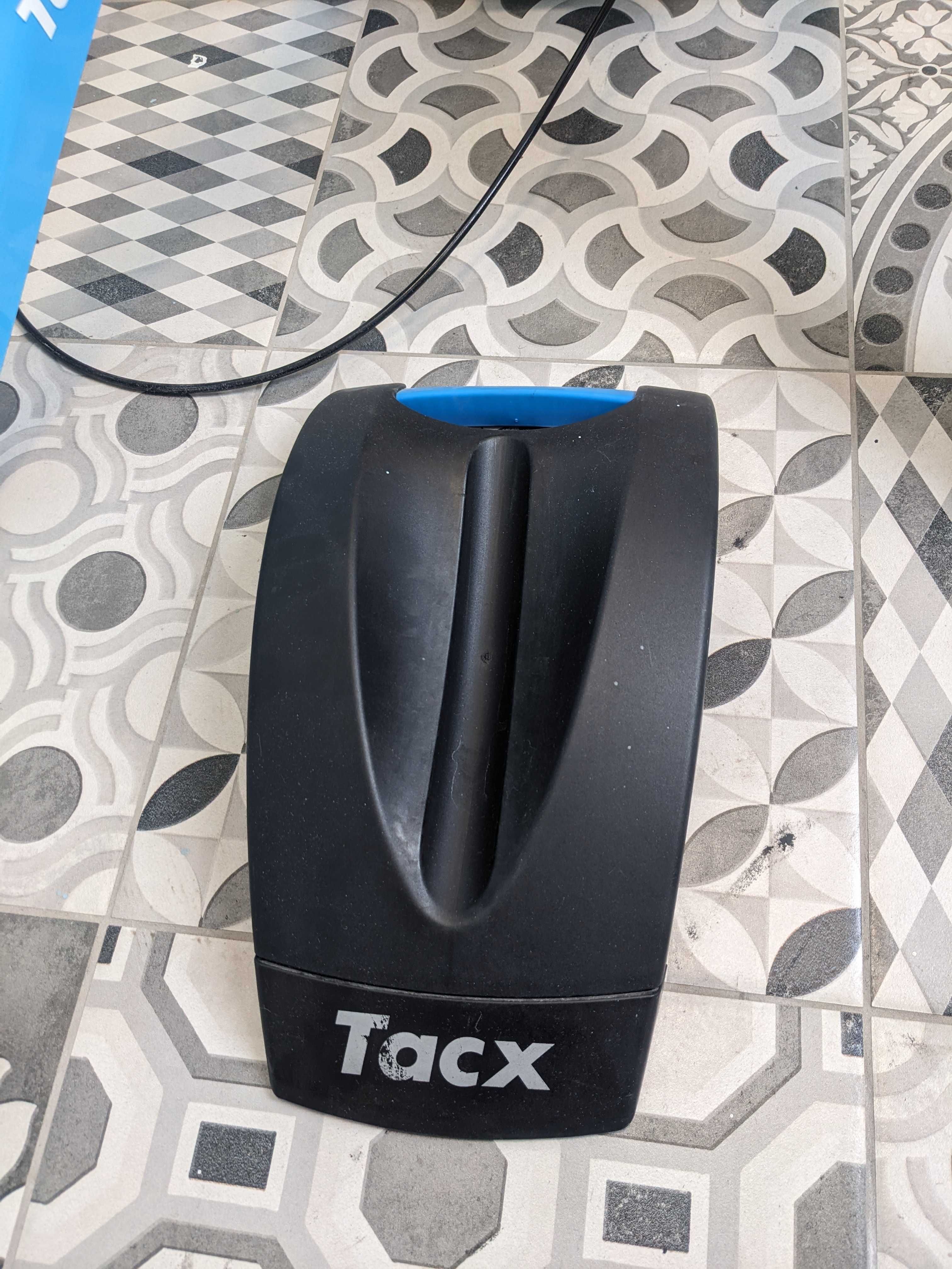Велотренажер Tacx Booster T2500 в отличном состоянии