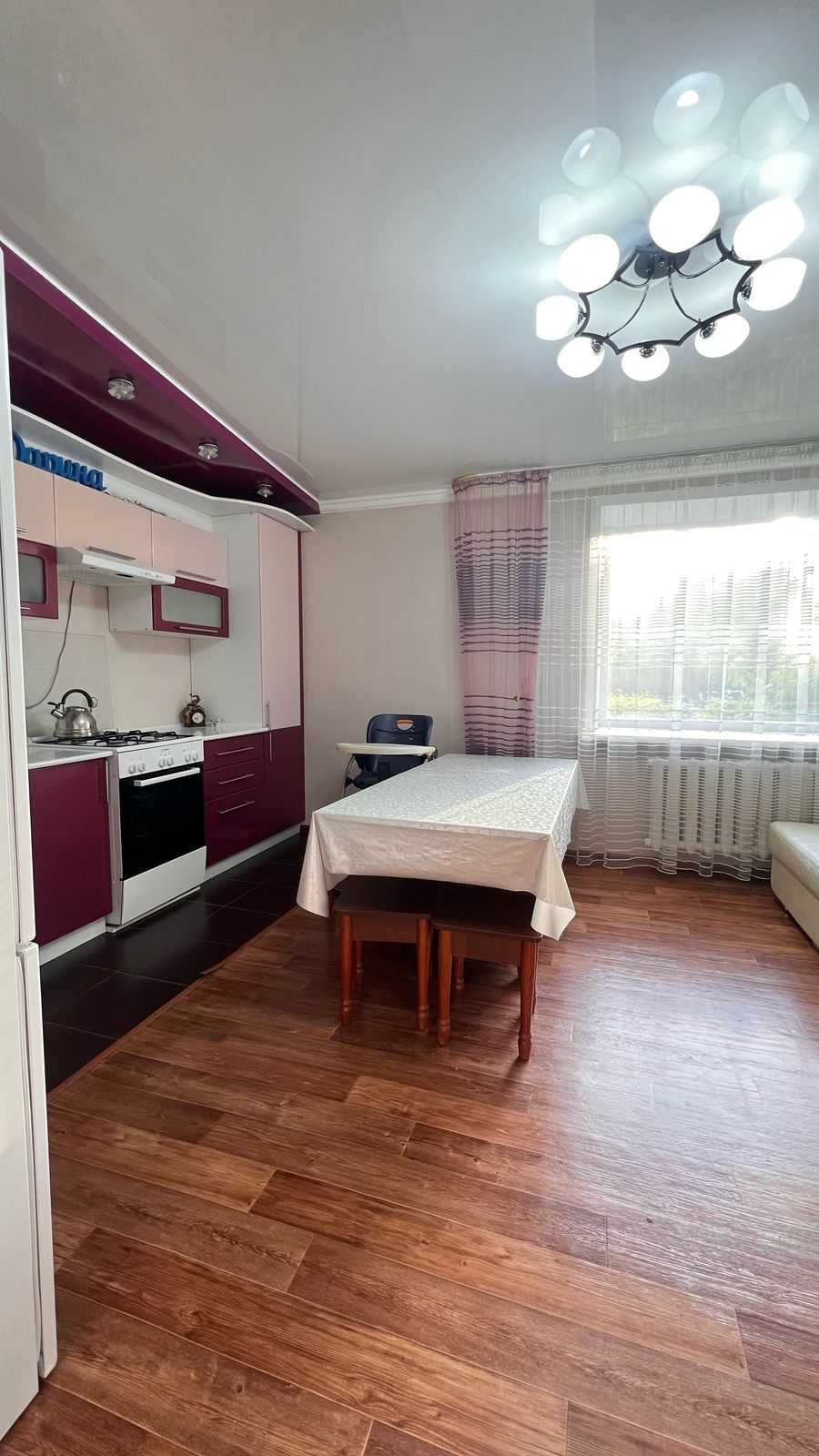 Продам 2-комнатную квартиру, 64 кв.м., 2006 год, Центр города
