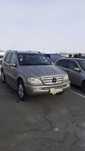 Автомобиль Mercedes-Benz ML-350