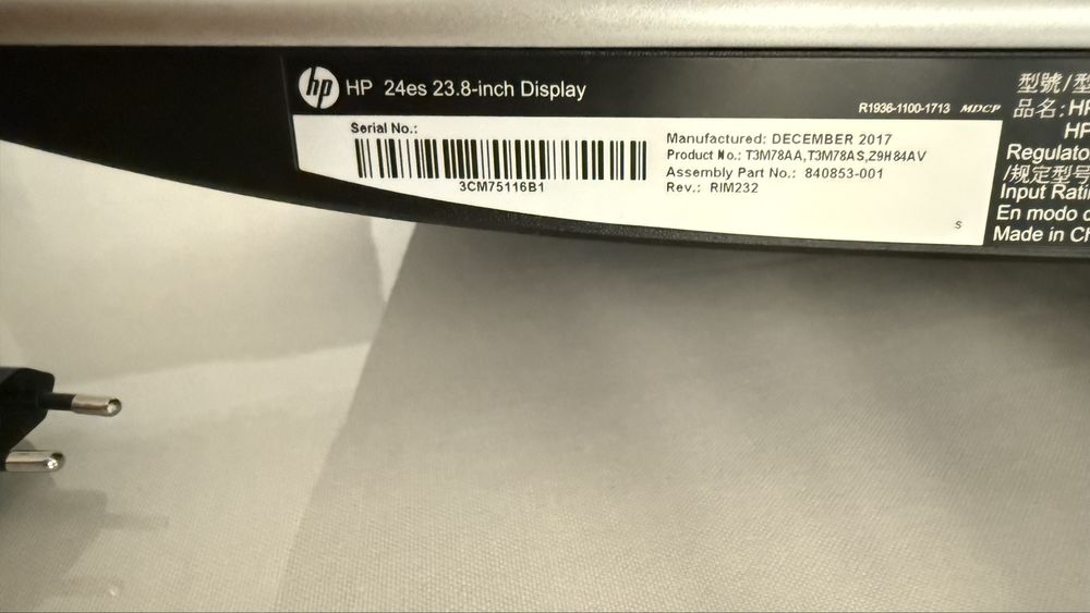 Монитор HP в отличном состоянии