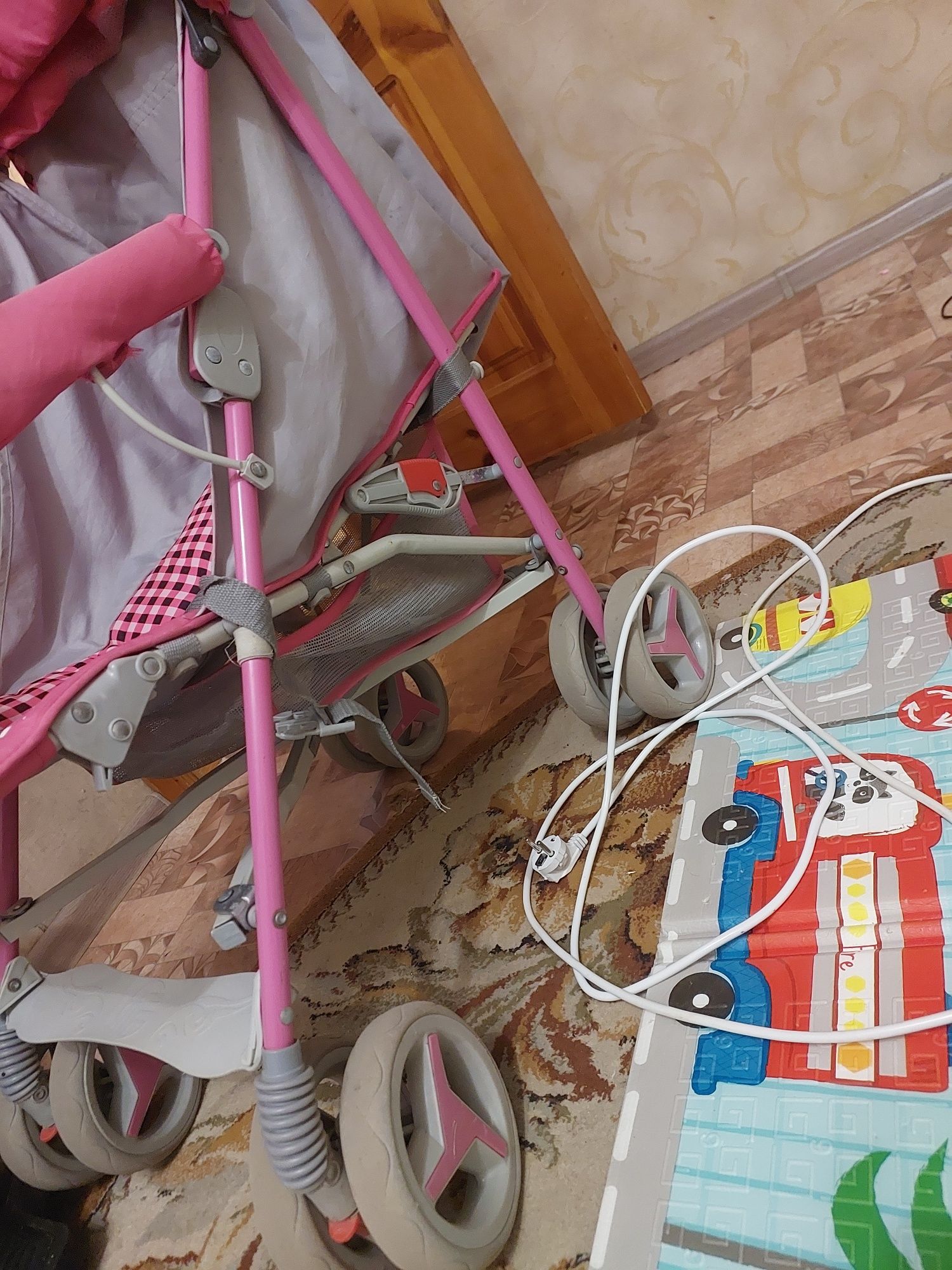 Продам коляску летнюю