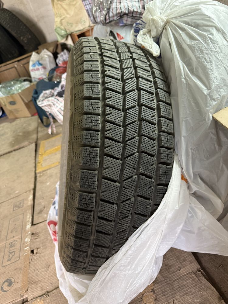 Продам Sailun Ice Blazer Arctic SUV 235/65 R17