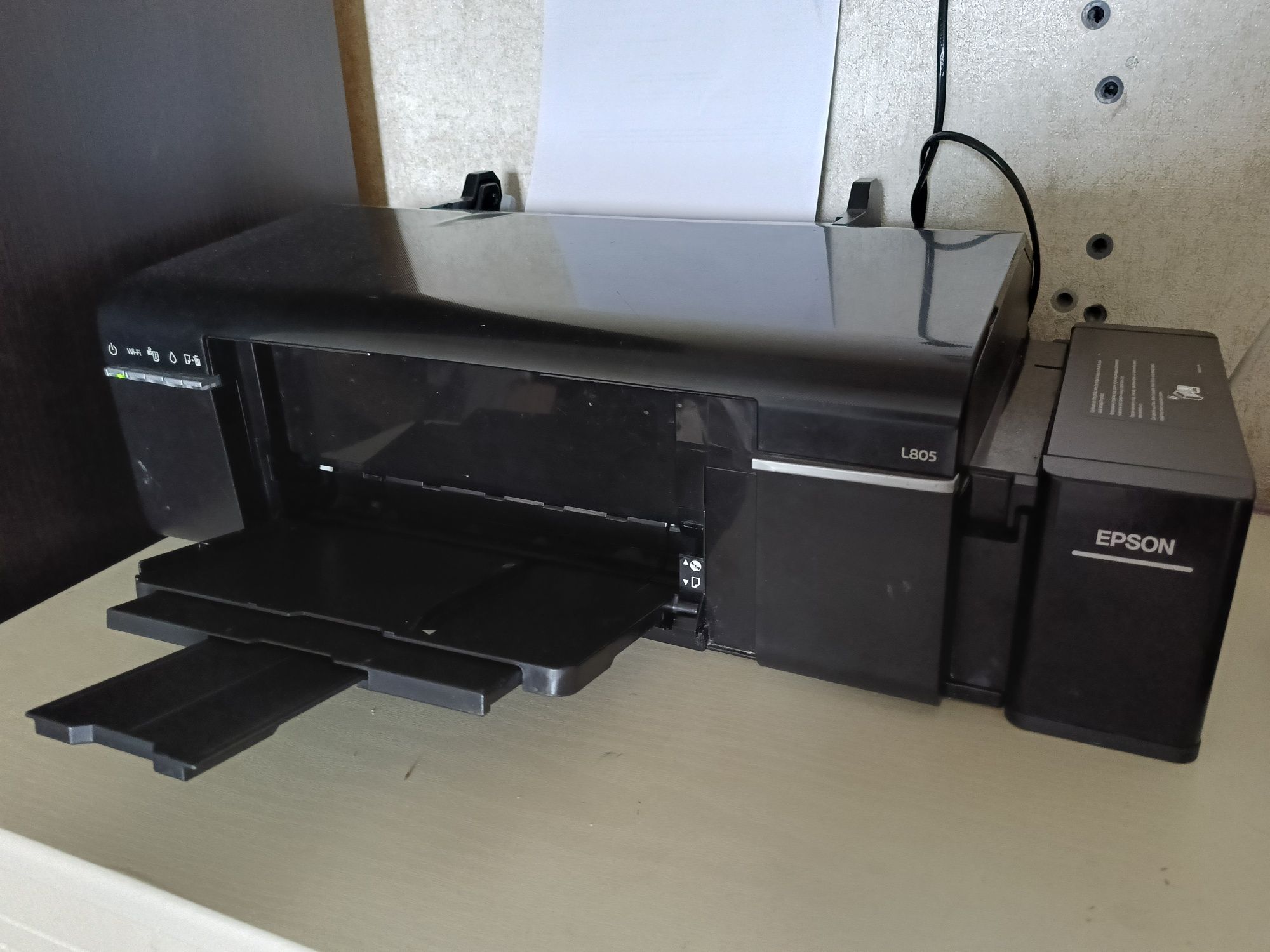 Продам цветной принтер Epson l805