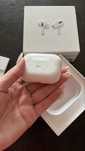 Продам AirPods, 1 наушник утерян