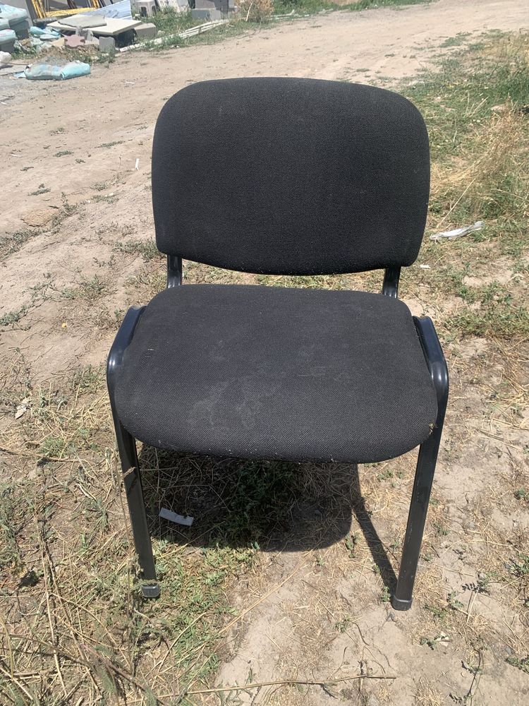 Продам Стулья офисные