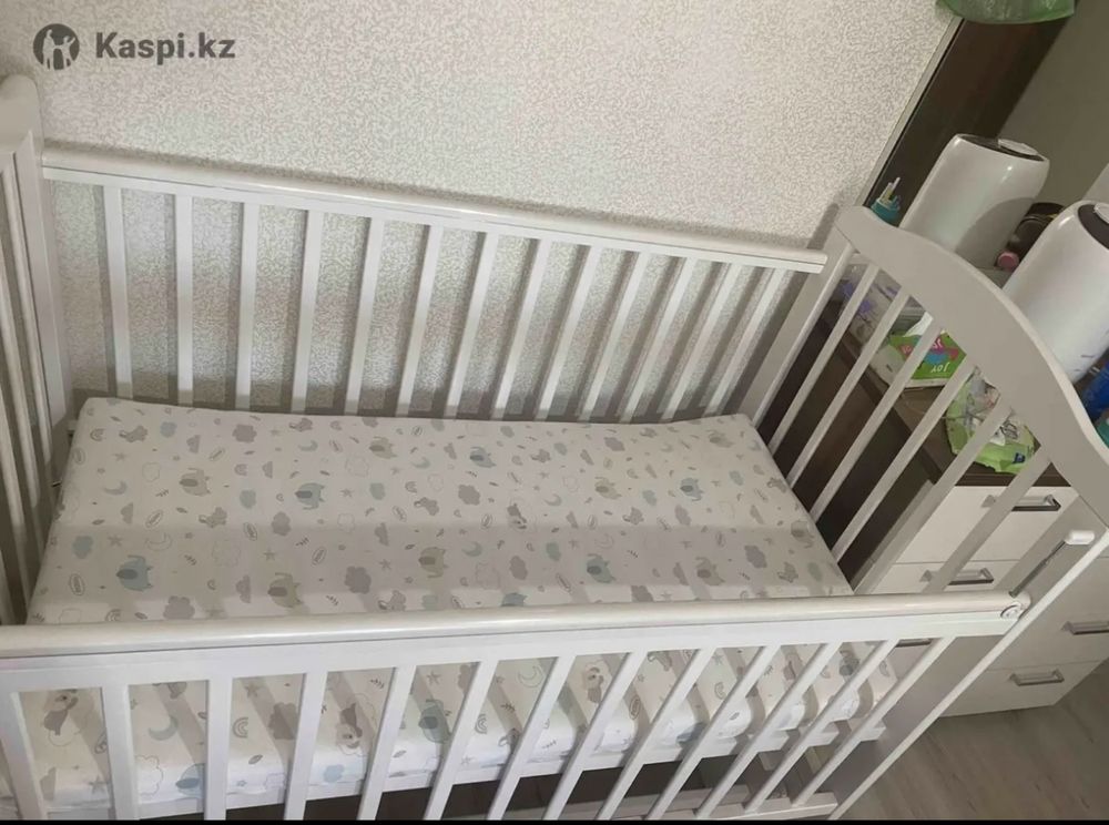 Продается кровать детская, с ортопедическим матрасом , состояние хорош