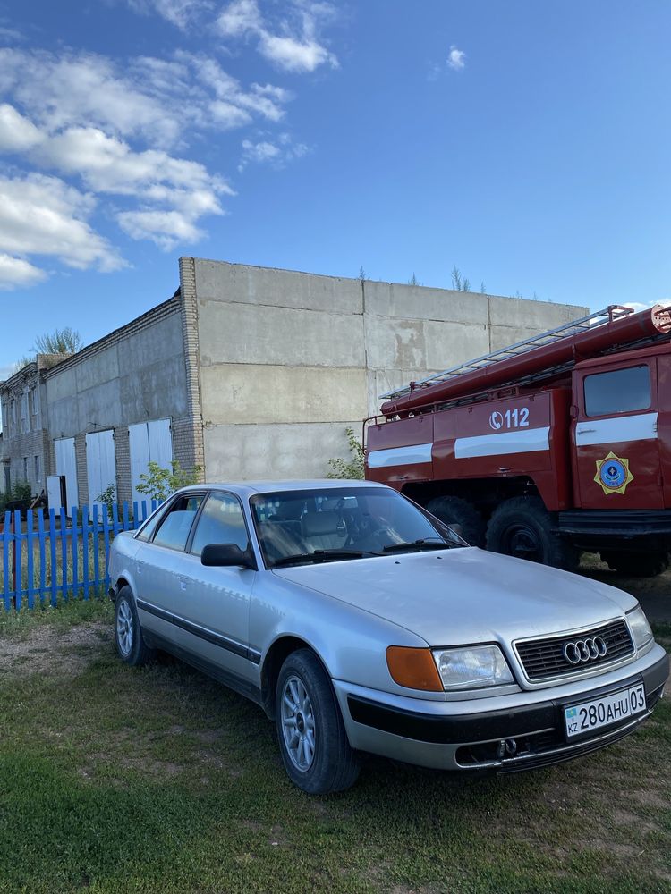 Продам ауди 100 с 4 кватро 2’6 2м