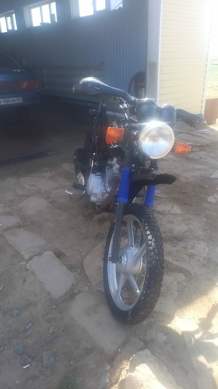 Мотоцикл 150 куб