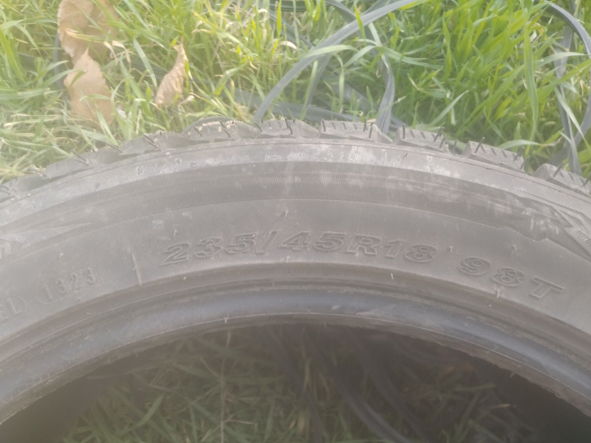 Продам шины зимние