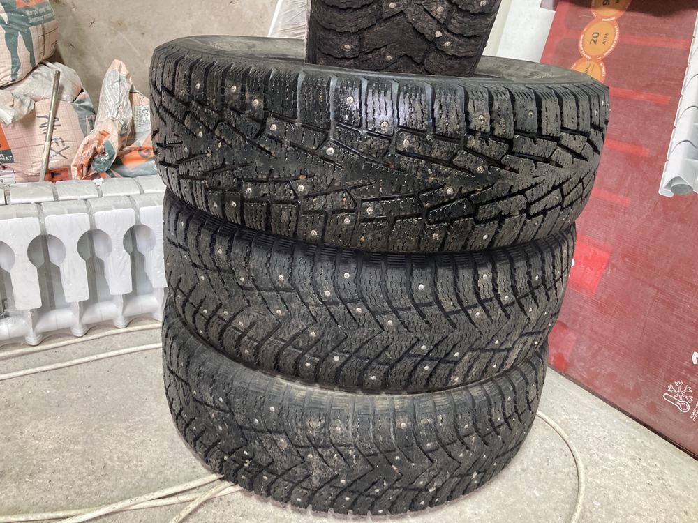 Продам зимние шины