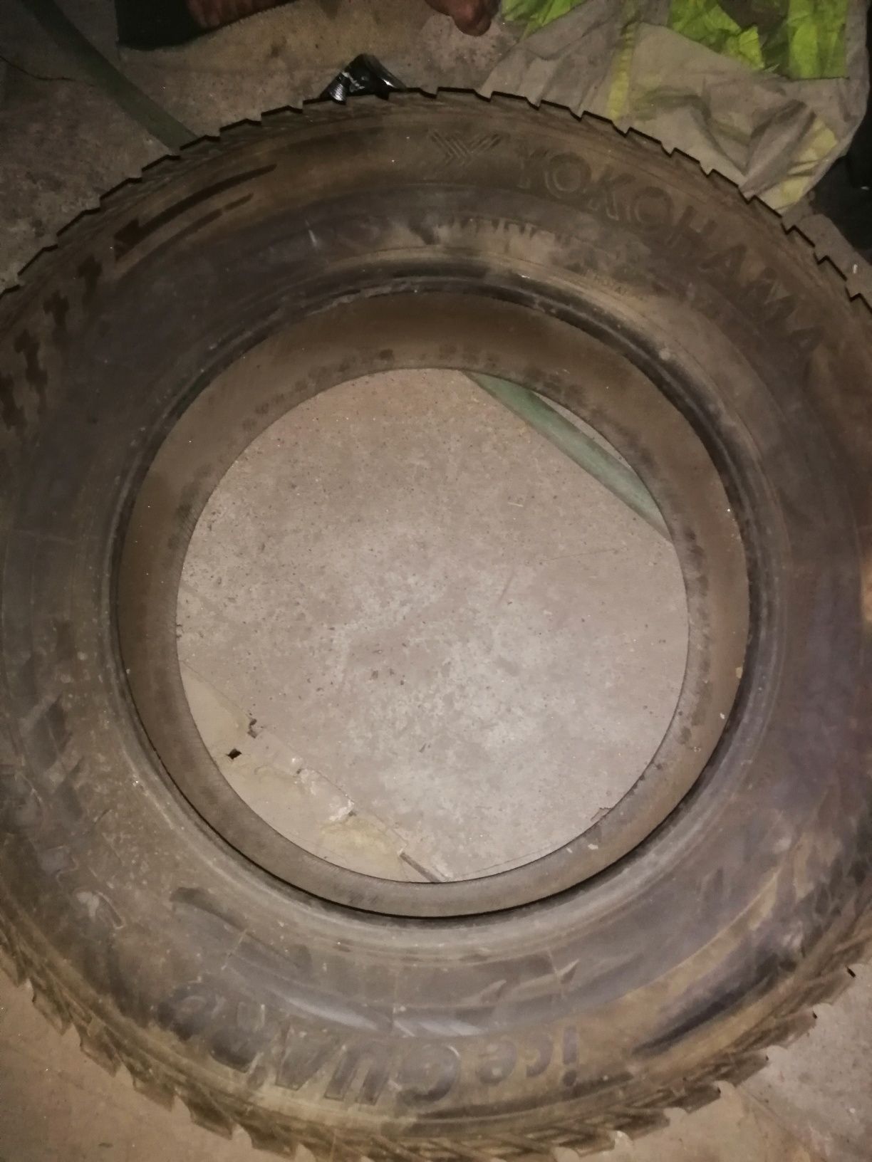 Автошины 265/60/R18 YAKOHAMA