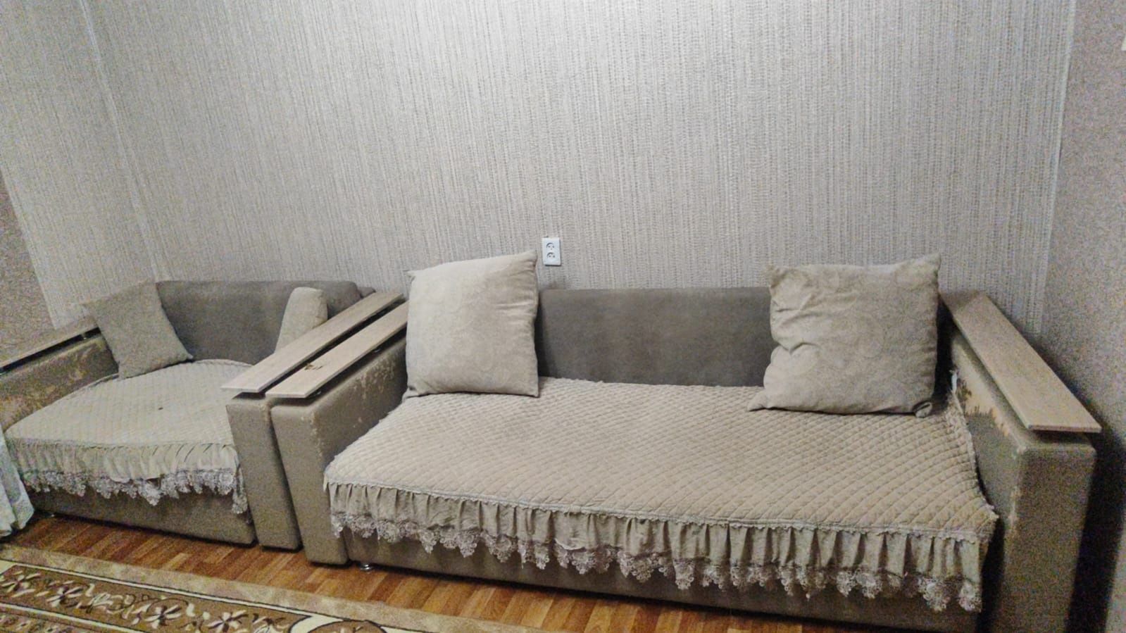 Продам диваны среднем состояние