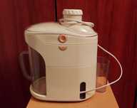 Соковыжималка Binatone рабочия