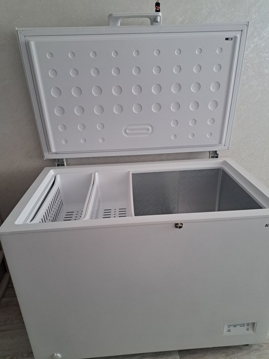 Продам  срочно морозильную камерау