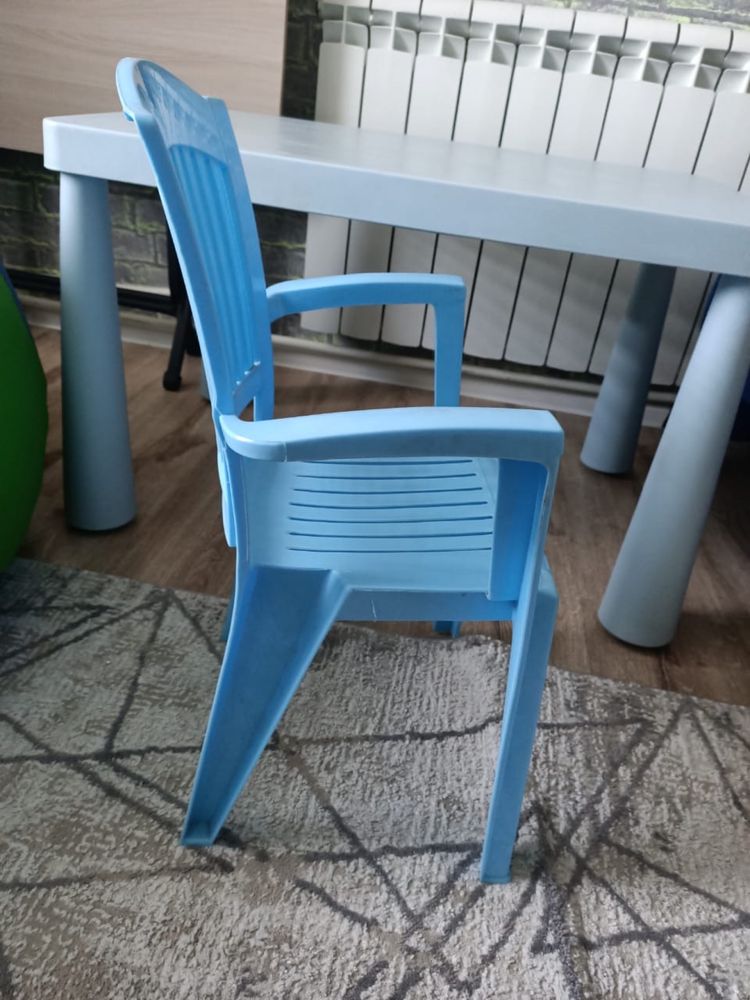 Стол , стул детский