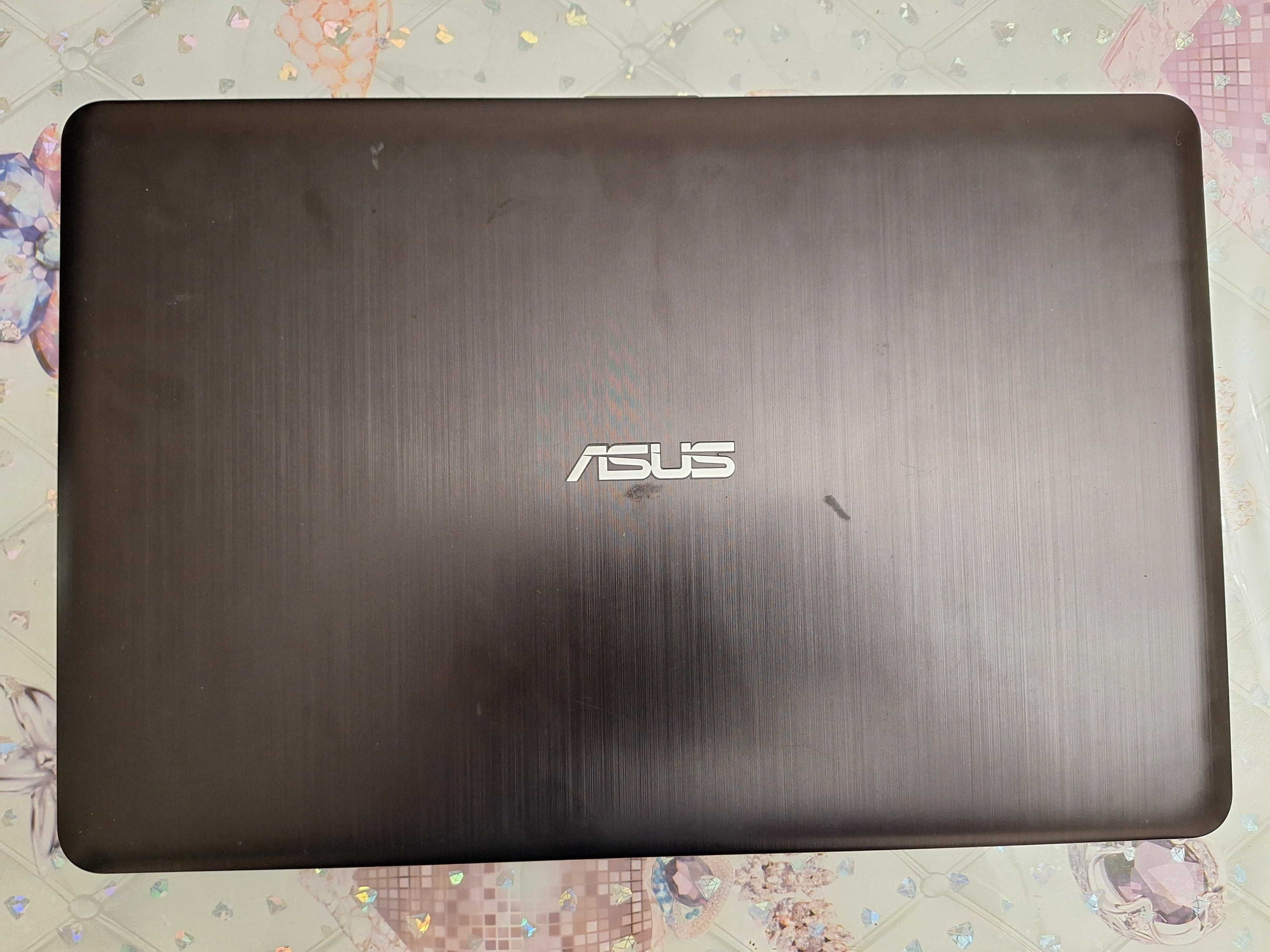 Ноутбук (ультрабук) asus i3-5005u cpu-2,0 Ghz(4-х яд) в идеале