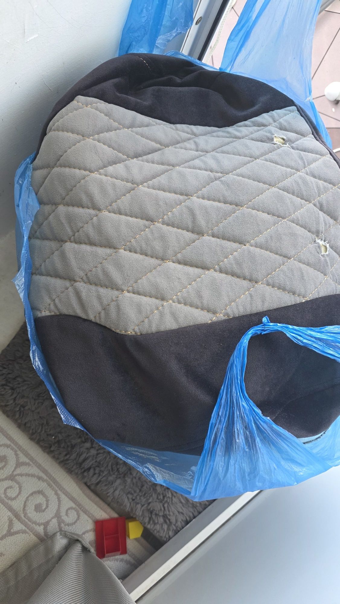 Продам комплект чехлов на 570