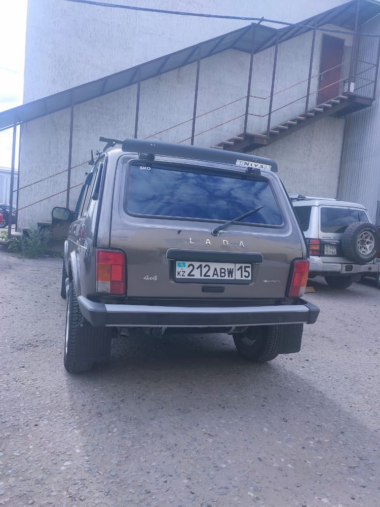 Продам Нива 2131