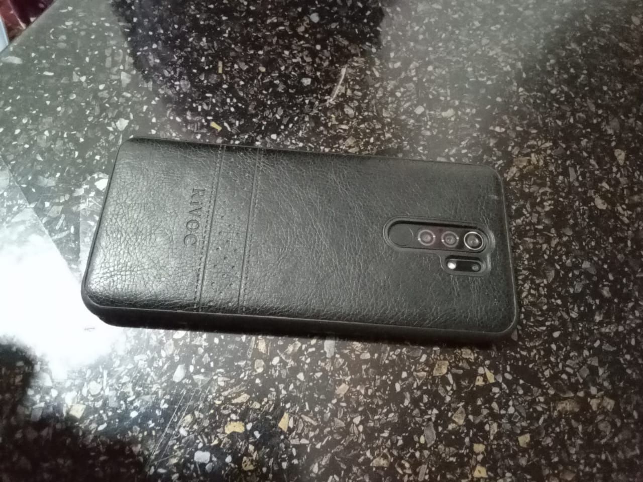 Срочно продам телефон redmi 9