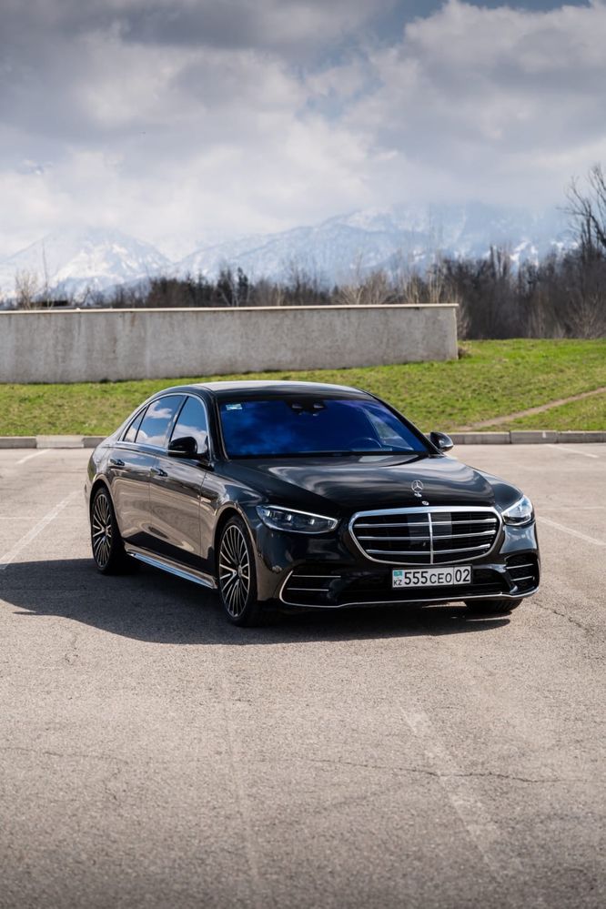 Прокат аренда авто с личным водителем мерседесе W221 W222