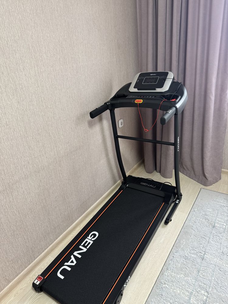 Продам беговую дорожку Genau X30