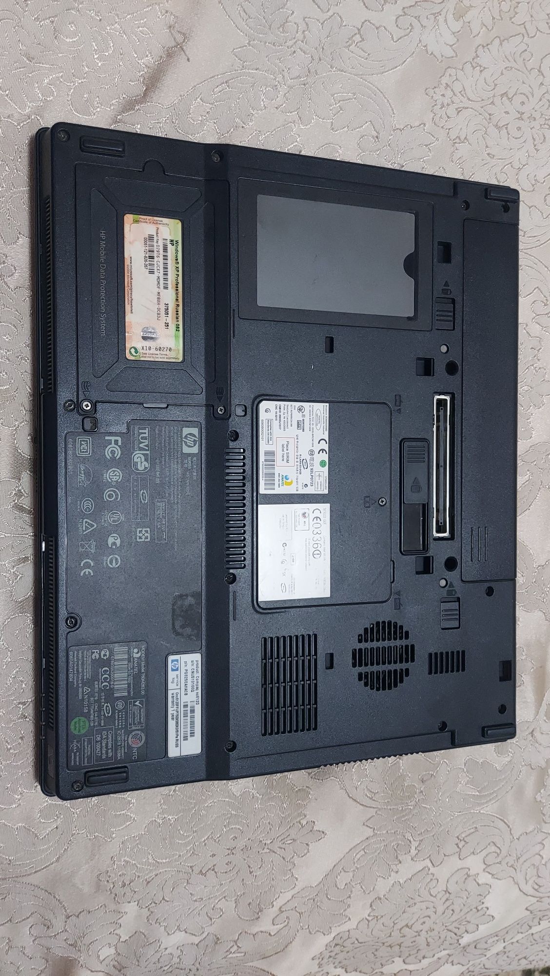 Продам нотубук рабочи hp