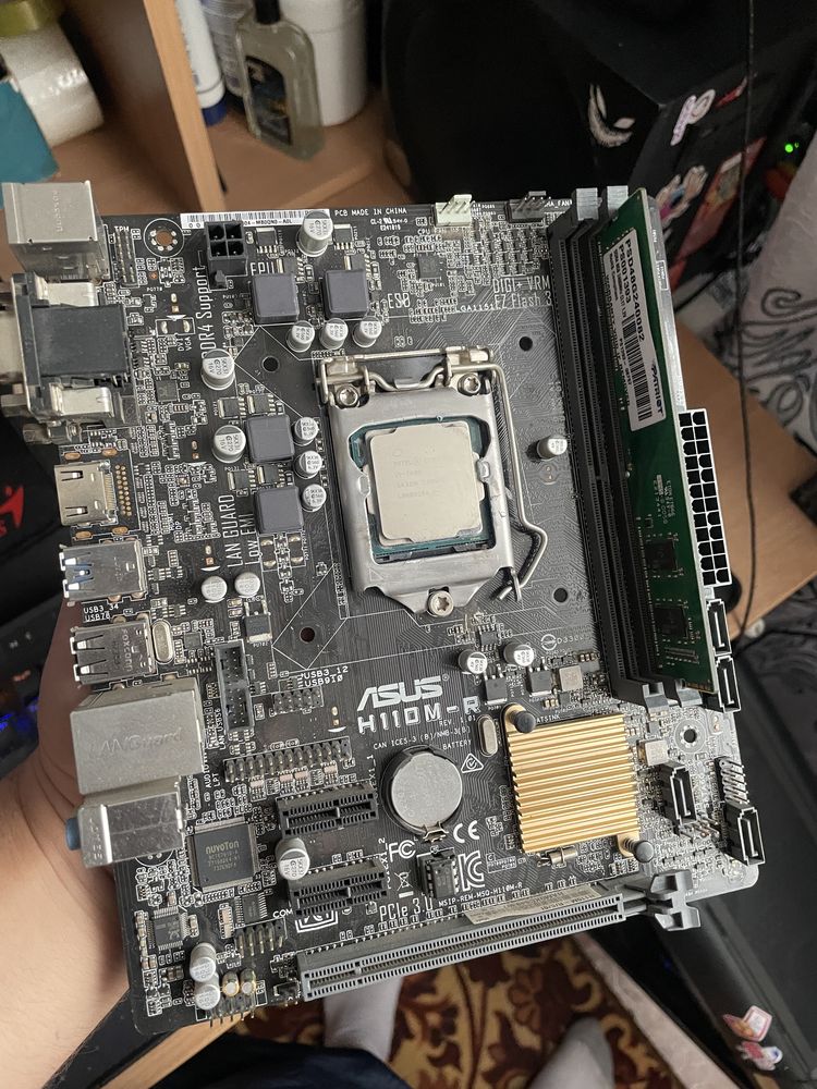 Комплект материнская плата процессор озу,ASUS H110M-R, i5 7400, 8 озу