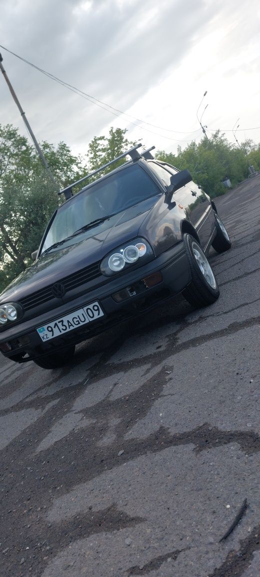 Volkswagen  Golf 3