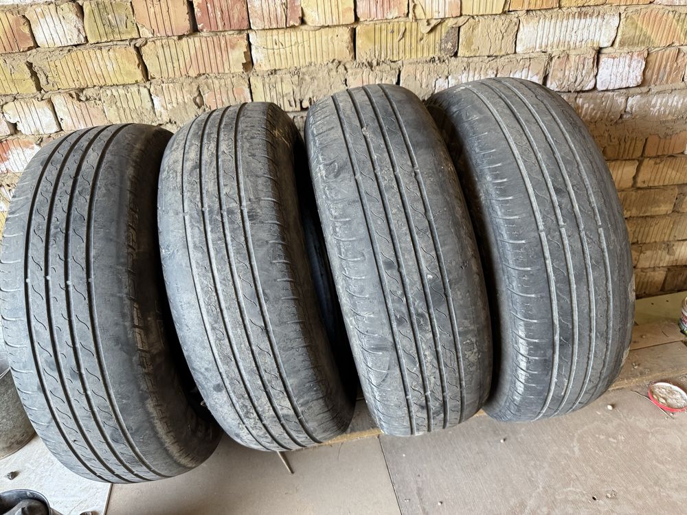 Продам шины 225/70r16