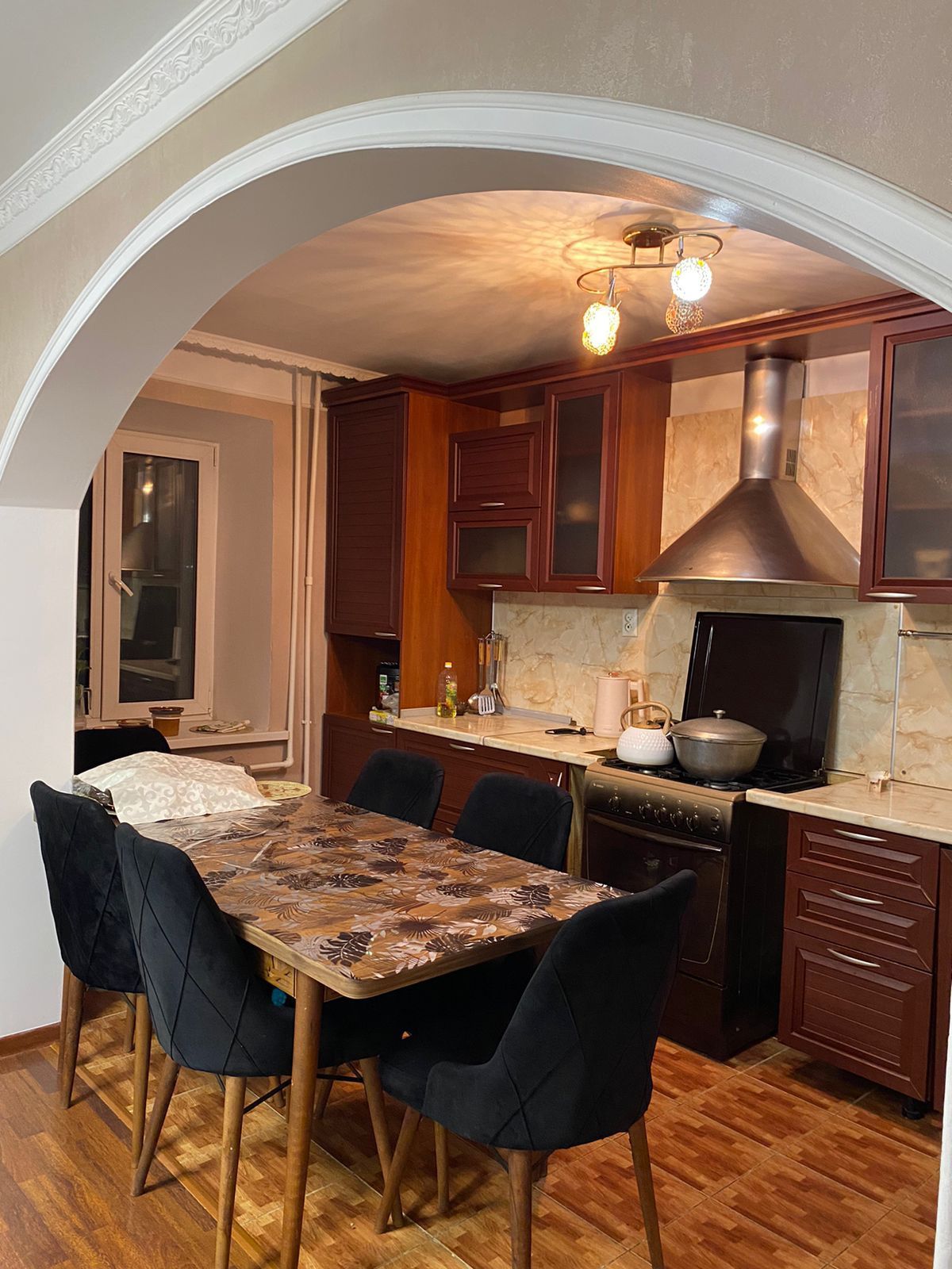 Квартира заходи и живи 3 комн 85.5 КВ м